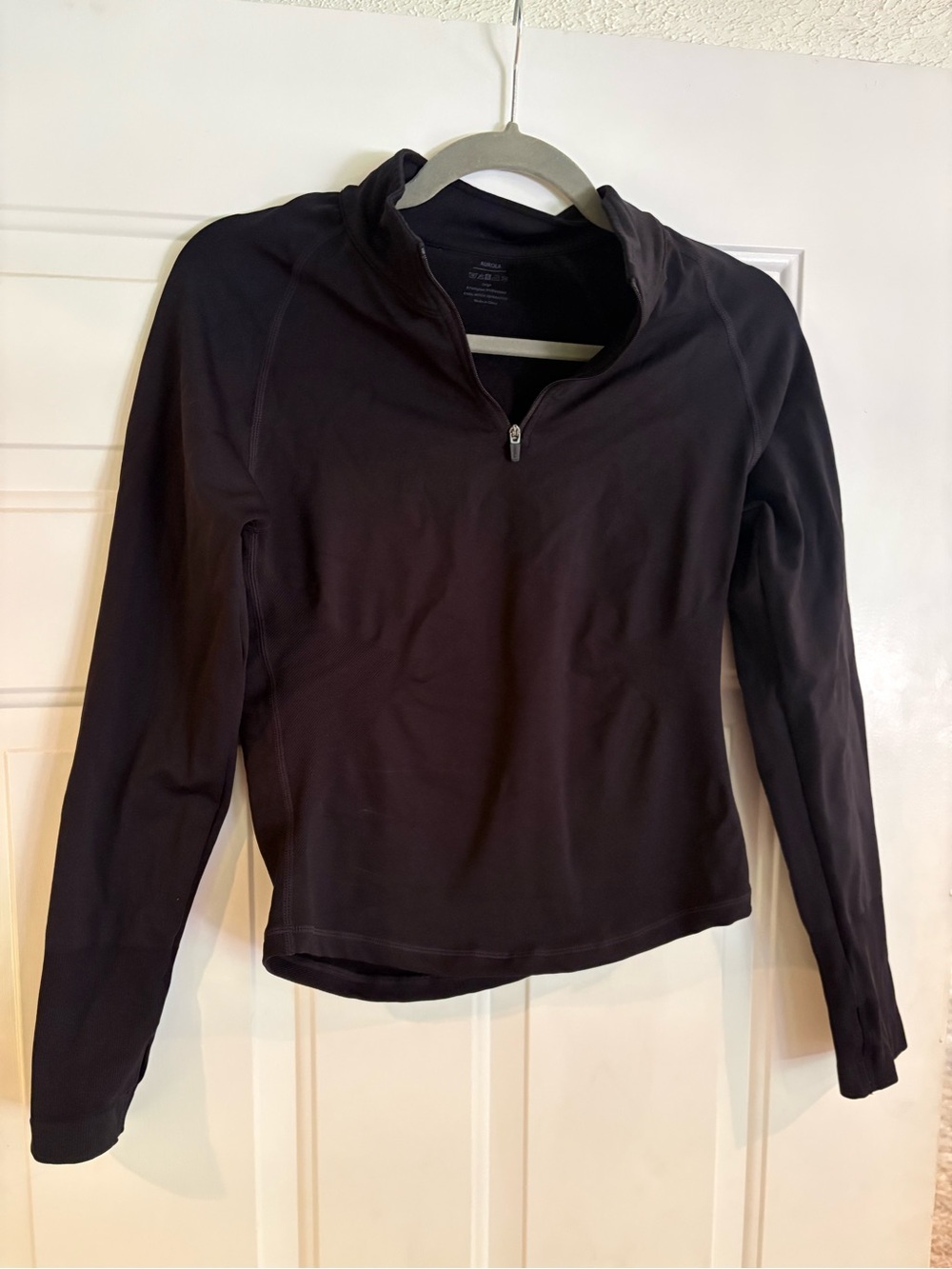 Women’s Cropped Black Quarter-Zip Fitted Performance Top, runs small